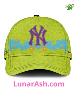 New York Yankees MLB x Scooby-Doo Night Hoodie Set